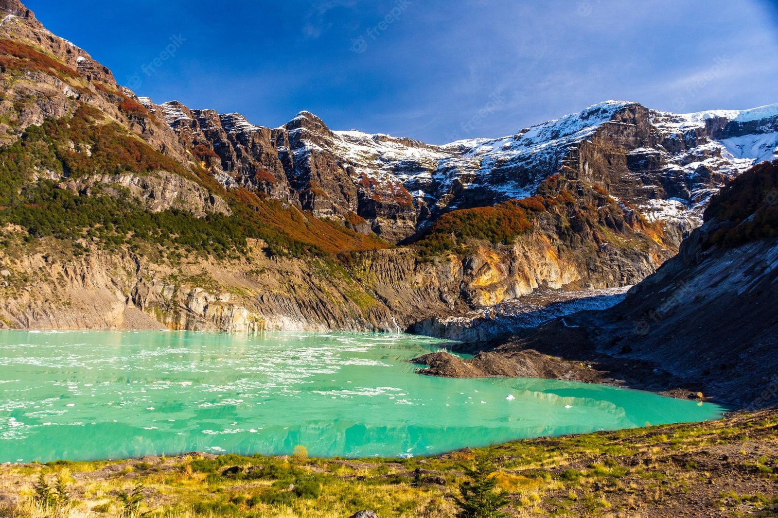 CERRO-TRONADOR-Y-GLACIAR-VENTISQUERO-NEGRO-1